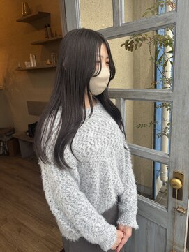 顔まわりレイヤーロングヘア