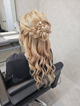 ソワン ドゥ ブレス 今里店(soin de brace) ハーフアップ