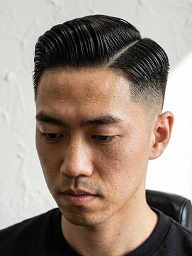 ワンワンオー バーバーショップ 長浜店(@110 BARBER SHOP) サイドパート・スキンフェード