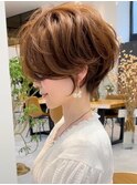 パーマで作るイメチェンショートボブ 白髪ぼかしハイライト
