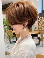 ビュー フクオカ(VIEW FUKUOKA) パーマで作るイメチェンショートボブ 白髪ぼかしハイライト