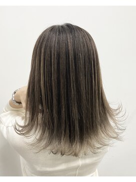 アライブ キチジョウジ(ALIVE Kichijoji) 【ALIVE吉祥寺】ホワイトグレージュエアタッチバレイヤージュ