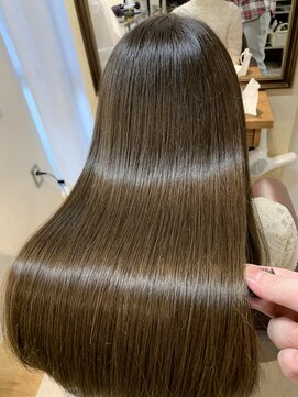 トゥーリ(tuuli) 髪質改善エステ☆浦田陽平