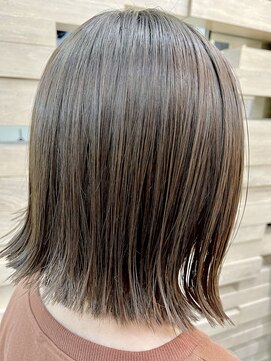 テテ(TETE) 切りっぱなしボブx縮毛矯正