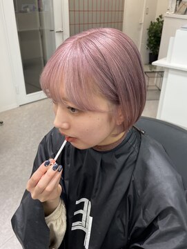 ペレ 渋谷(PELE) 黒髪/グレーベージュ/ハイトーン/ブリーチ/渋谷