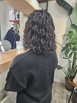 イット(it.) it. YUI ミディアムパーマ パーマスタイル ロブパーマ