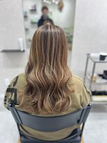 アン(an)&nbsp;【垂水/白髪ぼかしハイライト/脱白髪染め】ヘッドスパも人気