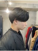 メンズカットテーパーフェードセンターパートマッシュ刈り上げ