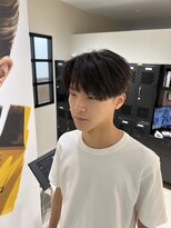 ステージ(STAGE)&nbsp;ダウンパーマ　センターパート　ニュアンスパーマ