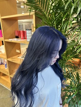 ソワンドゥブレス 瓜破店(soin de brace) ブルーカラー