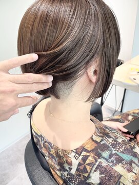 ストフ(stof) 切りっぱなしボブ/ミニボブ/刈り上げボブ/ツーブロック