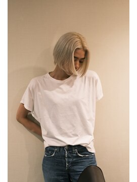 エアー 青山(AIR) ショートボブ/ハイトーンショート