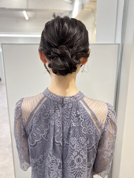 オリンテ バイ レシッド 表参道(orente by rcid) 【谷】ミディアムさんのシニョンスタイル4°