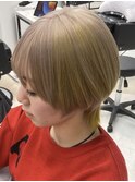 ベージュ×イエロー