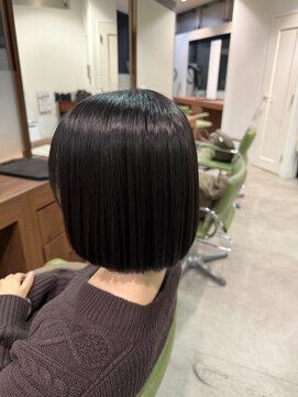 アウラ(AURA) 縮毛矯正あごラインボブレディースカット