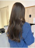 オリーブベージュカラー