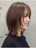 ハッシュカット×ミディアム×ウォームベージュ