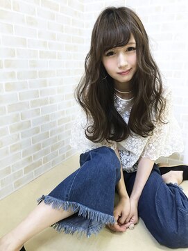 イースタイル 一社店(e style) アッシュベージュの波巻きスタイル