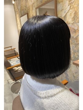 ジュエ (jouer) 大人かわいいパープルブラック/丸みショート/20代30代