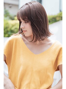 テイラー(Taylor) ［Taylor］☆大宮　アッシュグレージュ×外ハネボブ