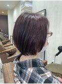 ショートボブ×ワインレッド
