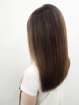 ゴットラトゥール(GOTTO LATOUR) ストレート美髪サラサラ艶髪ブラウンカラー大人可愛い