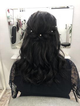 ヘアセットサロン クリアリティ(clarity) サイドおろしハーフアップ