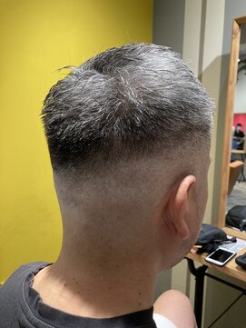 リリーコナー 武蔵小杉(LilyConnor) 武蔵小杉/メンズ/ヘッドスパ/眉毛/バーバー/フェード