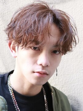 オーシャントーキョー 大阪(OCEAN TOKYO) 韓国ヘアカルマパーマコンマバングセンターパート黒髪ウルフ