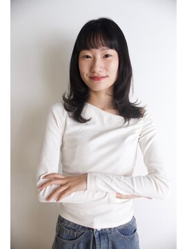 エピック(epic) 20代30代40代ハイレイヤー外ハネつや髪レイヤー