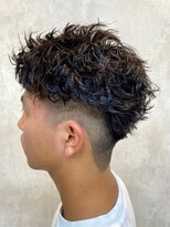 インフィニィト ネオ(INFINITO NEO) 短髪ピンパーマ