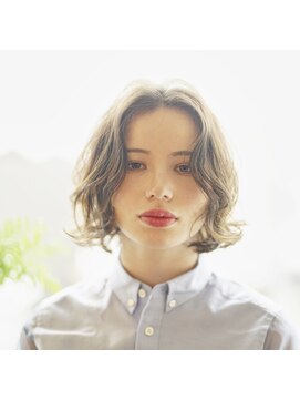 ルク(RUKU) 大人ショート/ショートボブ/マロンベージュ/フェザーショート