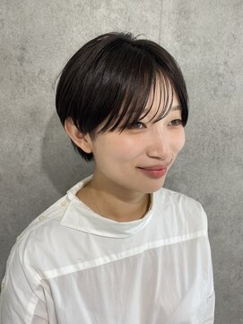 エアー 青山(AIR) 丸みショートセンターパートハンサムショートくびれショート