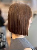 切りっぱなしボブ/刈り上げボブ/くすみベージュ