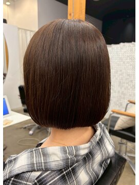 アコロン 武蔵小杉(acoron.) 光に透ける、ナチュラル艶ボブ【武蔵小杉】