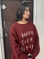 ノル(nol)&nbsp;顔まわりデザイン×ネイビーカラー