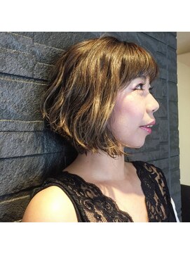 ヒスヘアー クリエイティブスペース(hys hair creative space by lauto) フェミニン前下がりボブ