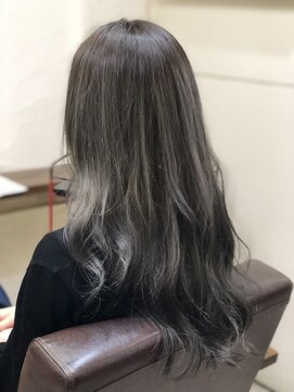 ファシオ ヘア デザイン(faccio hair design) ホワイトグレー