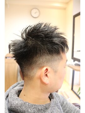 カズ 中津店(KAZU) 束感フェードスタイル
