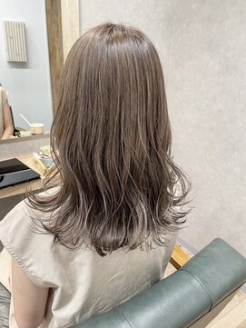 リベストバイジェービー 稲毛(li best. byjb) ホワイトグレージュ/こなれミディ/大人かわいい[稲毛/稲毛駅]