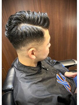 ヒロギンザ 銀座一丁目店(HIRO GINZA) ハードパート×スキンフェード