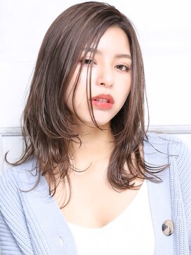 クラッチ ユニ(CLUTCH uni) 大人可愛い小顔美髪ツヤ髪モテ髪ふんわりカールA3