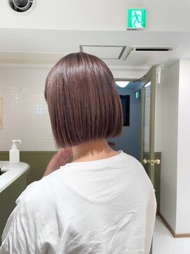 エミィ(emme) 【emme×石崎 】ぱっつんボブ/ラベンダーカラー