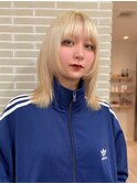 抜きっぱなしブロンド/レイヤーカット