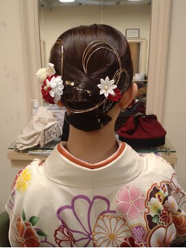 アエラス(Aeolus) 卒業式☆シニヨンスタイル