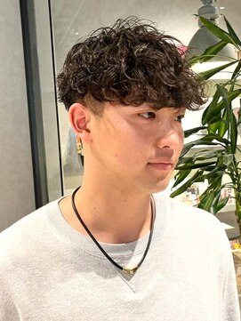 メンズサロン ブロック(Men's Salon bloc) スペインカール波巻きスパイラルパーマツーブロック刈り上げ