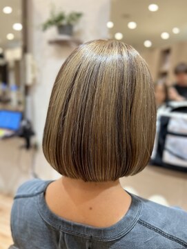 ヴィサージュディオ(VISAGE dio) 白髪ぼかしハイトーン