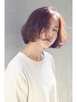 リリックス(Lyrics) レイヤーボブ×オレンジベージュ