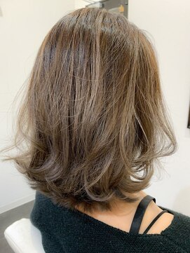 トーメイ(tomei) ハイライトで柔らかく☆透明感アッシュベージュ