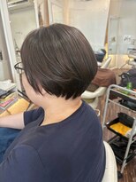 ティティーサッポロ(tity sapporo) 隠しツーブロックのショートボブ